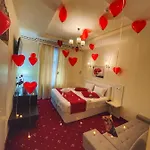 Royal 3*
