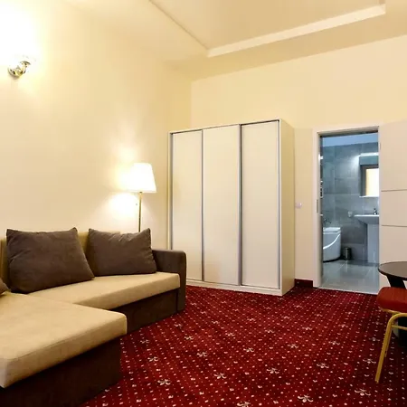 בית הארחה Royal